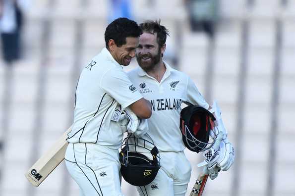 Williamson and Taylor shared an unbroken 96 run stand. Williamson and Taylor shared an unbroken 96 run stand.