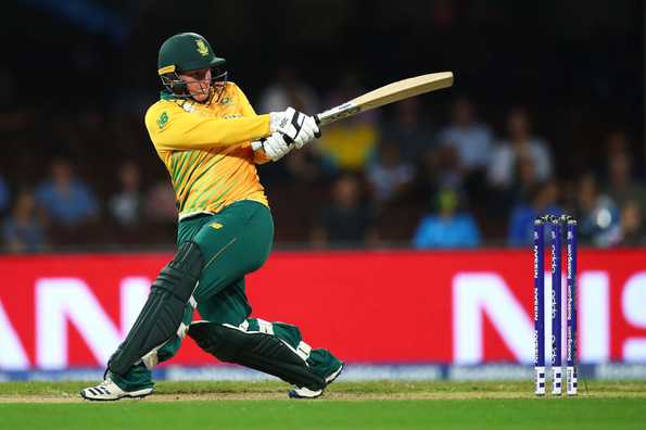 Lizelle Lee stroked her 13th T20I fifty Lizelle Lee stroked her 13th T20I fifty