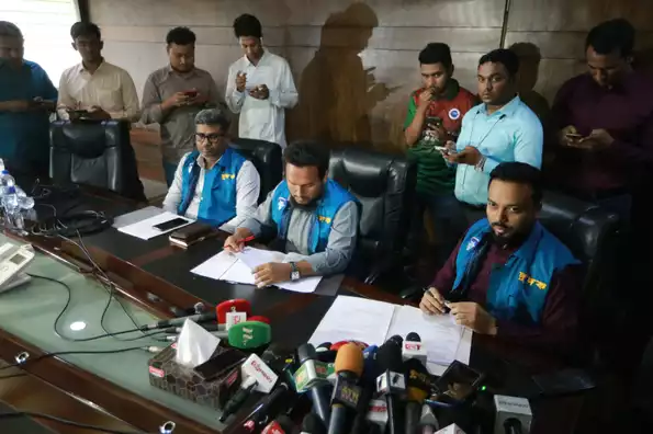 A three-member ACC team carried out an enforcement operation at the BCB headquarters A three-member ACC team carried out an enforcement operation at the BCB headquarters