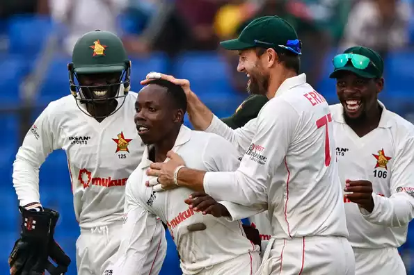Legspinner Vincent Masekesa led Zimbabwe's fight back. Legspinner Vincent Masekesa led Zimbabwe's fight back.