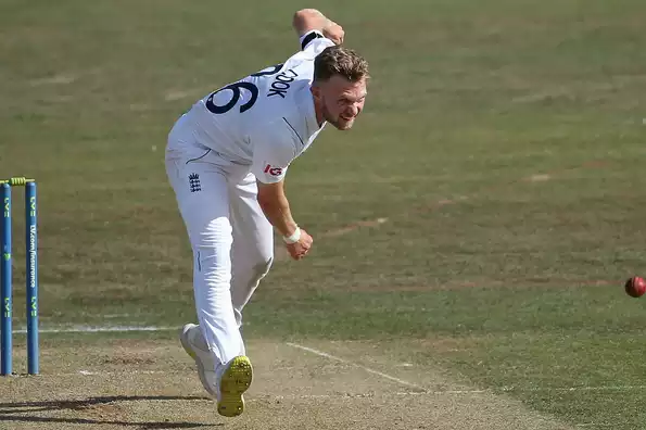 Essex pacer Sam Cook has been handed his maiden Test call-up Essex pacer Sam Cook has been handed his maiden Test call-up