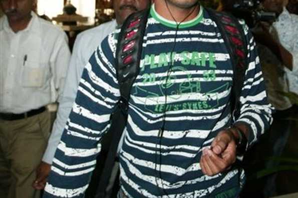 India paceman Shanthakumaran Sreesanth, pictured here in May, 2008. Sreesanth has been ruled out of the upcoming tri-series in Bangladesh due to a side strain, a cricket board official said on Saturday. India paceman Shanthakumaran Sreesanth, pictured here in May, 2008. Sreesanth has been ruled out of the upcoming tri-series in Bangladesh due to a side strain, a cricket board official said on Saturday.