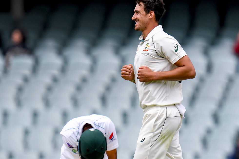 A 'subtle' tinkering to his bowling action during a Sheffield Shield games has reaped dividends in Adelaide against Pakistan for Mitchell Starc A 'subtle' tinkering to his bowling action during a Sheffield Shield games has reaped dividends in Adelaide against Pakistan for Mitchell Starc